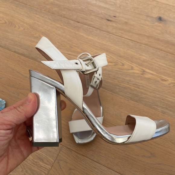 Anthropologie BNWT White and Silver High Block Heel Sandal Day to Evening ♥️🌈🔥 - Picture 5 of 8